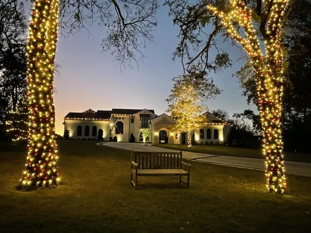 Residential Holiday Display